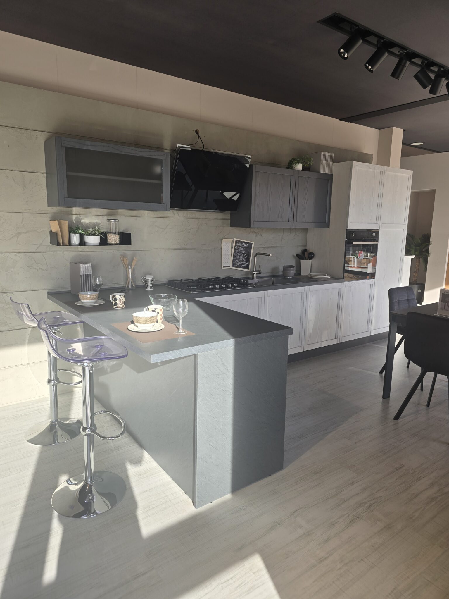 20251201 102041 scaled